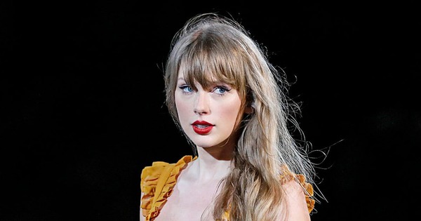 Taylor Swift ra toà trong vụ kiện nóng nhất showbiz!